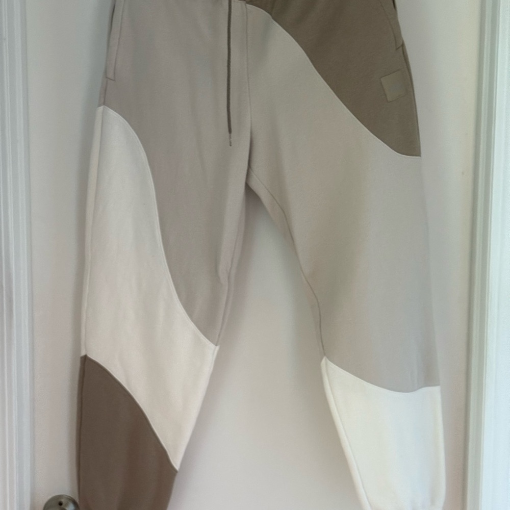 Alo Yoga Make Waves Sweatpants